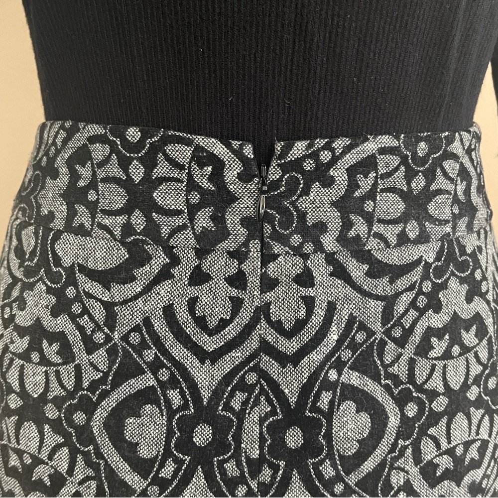 Ann Taylor Black Over Gray Velvet-texture Pencil Skirt Lined Size 10 - Picture 7 of 13